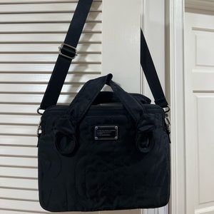 Marc Jacobs nylon MacBook Pro case with shoulder strap. Lap top case holder.